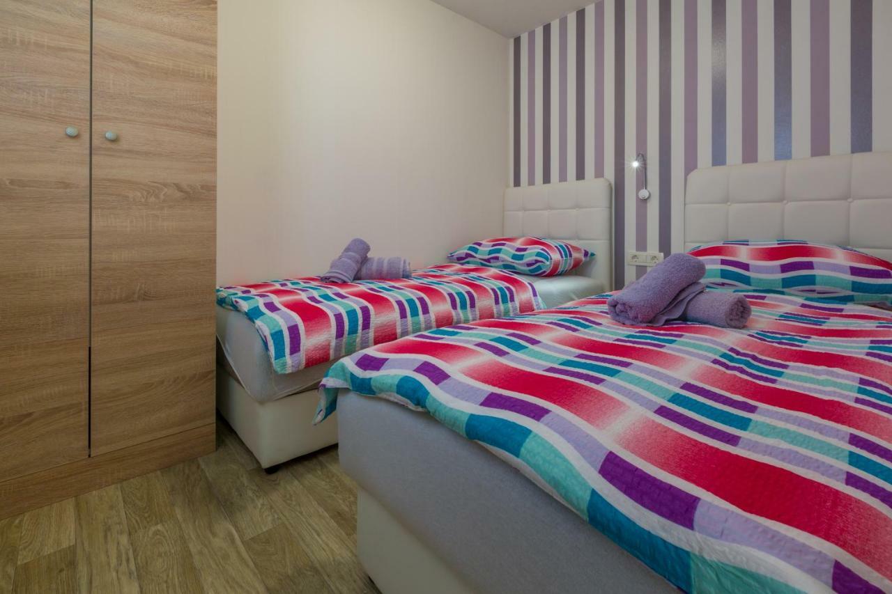 Mobile Homes Pine Tree Dobropoljana Zewnętrze zdjęcie