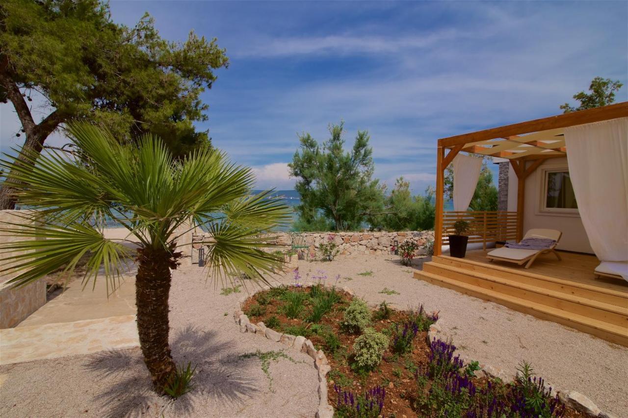 Mobile Homes Pine Tree Dobropoljana Zewnętrze zdjęcie